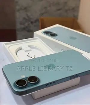 New Apple iPhone 16 256 GB Green