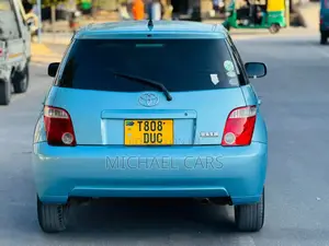 Toyota IST 2005 Blue