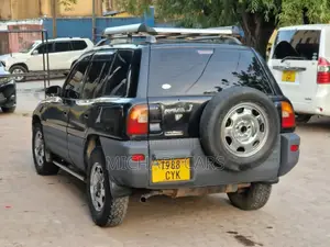 Toyota RAV4 1999 Black