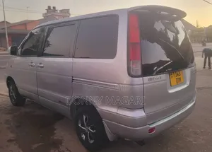 Toyota Noah 2.0 AWD (8 Seater) 2001 Silver