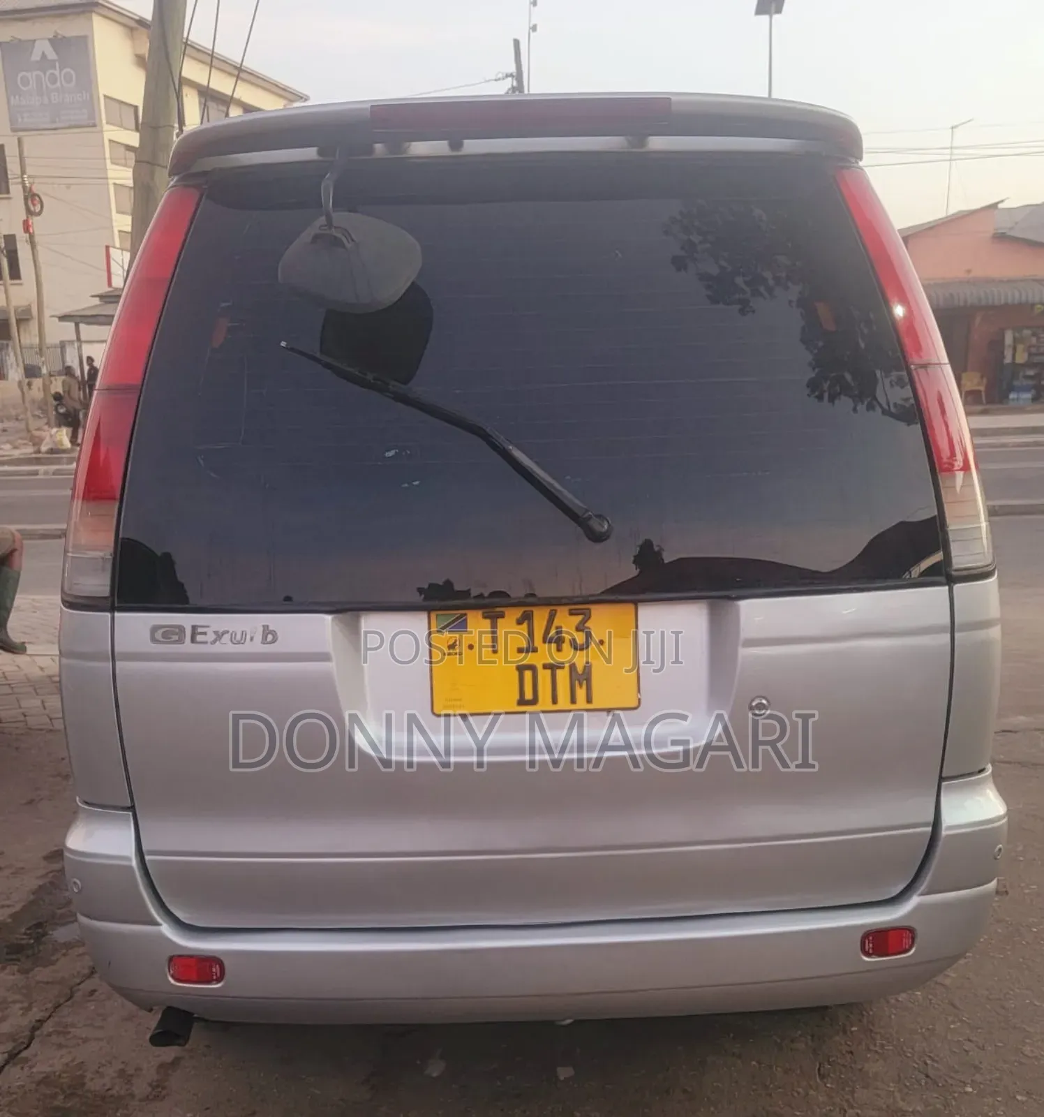 Toyota Noah 2.0 AWD (8 Seater) 2001 Silver