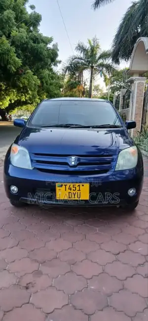 Toyota IST 2004 Blue
