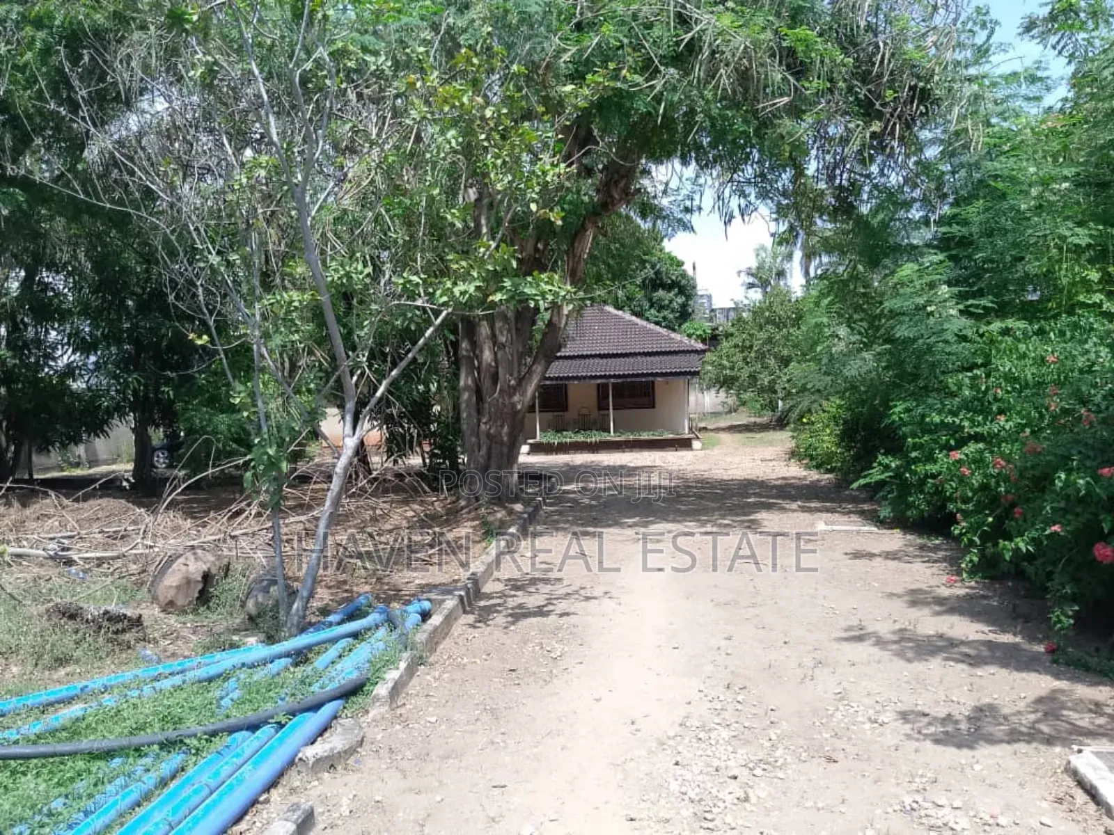 Plot for Sale at Upanga