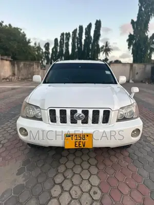 Toyota Kluger 2004 White