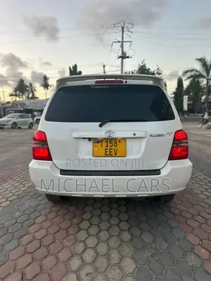 Toyota Kluger 2004 White