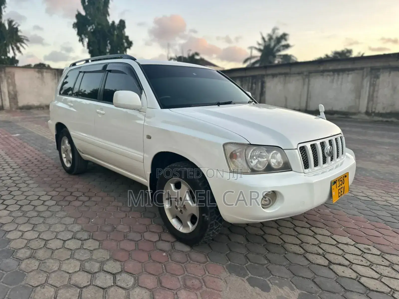 Toyota Kluger 2004 White