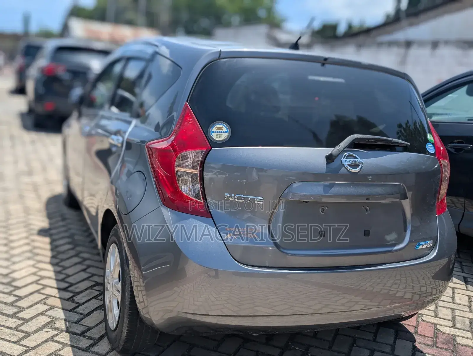 Nissan Note 2013 Burgundy