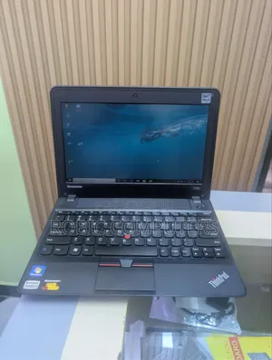 Laptop Lenovo ThinkPad X130e 4GB Intel HDD 250GB