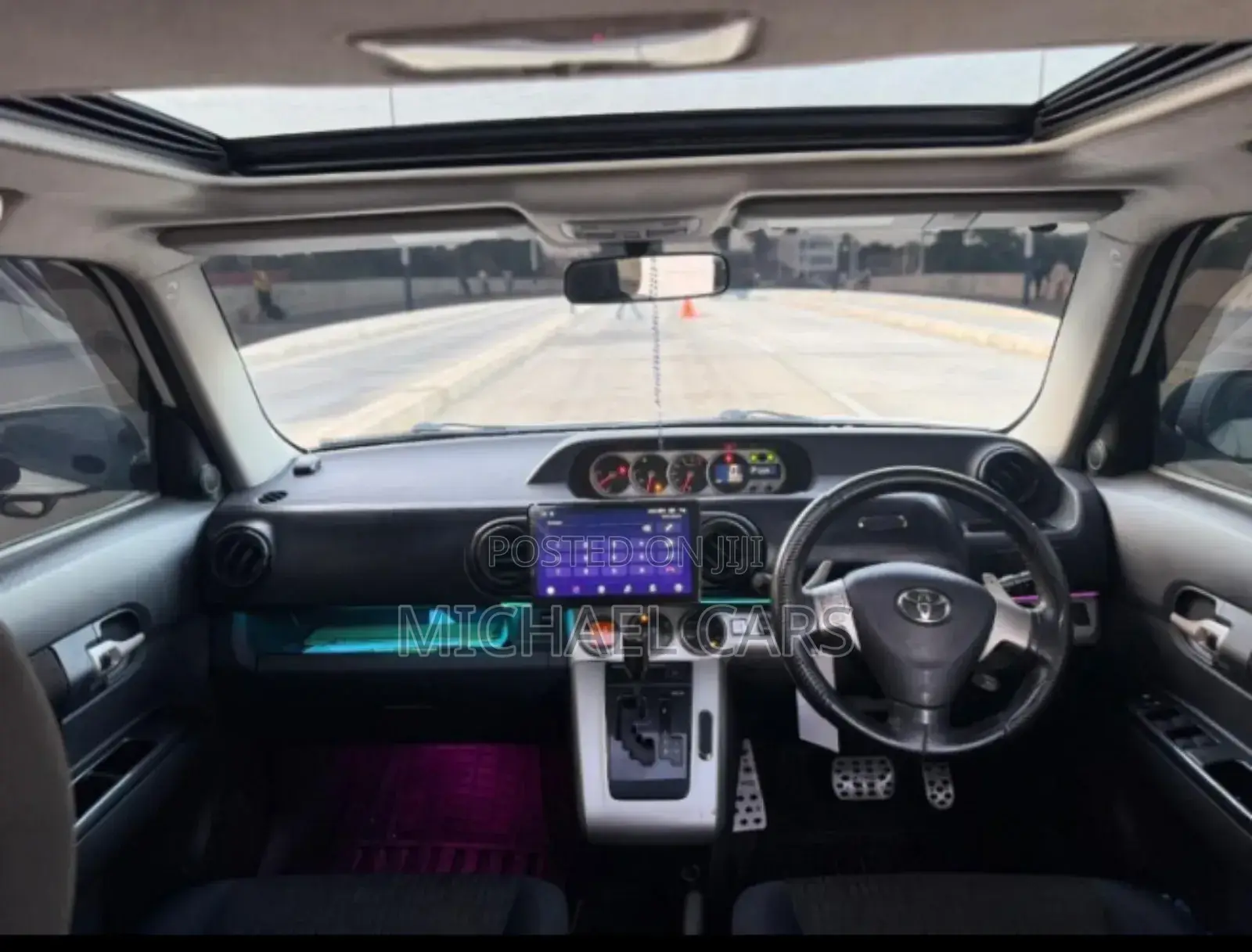 Toyota Corolla Rumion 2009 White
