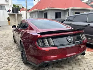 Ford Mustang 2020 Maroon