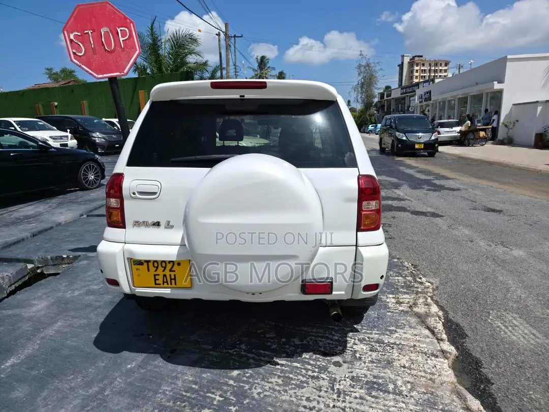 Toyota RAV4 1.8 2005 White