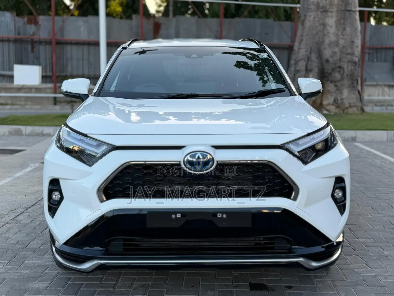 Toyota RAV4 2025 White