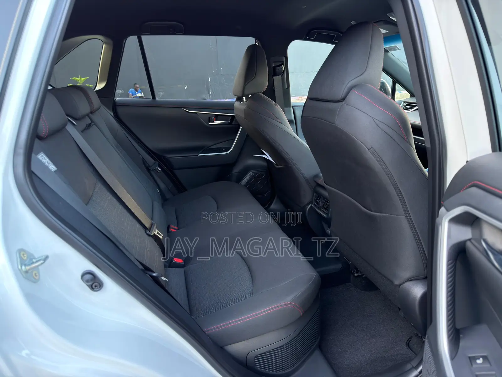 Toyota RAV4 2025 White
