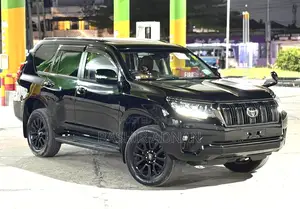 Toyota Land Cruiser Prado 2.7 2021 Matt Black