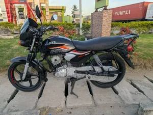 TVS HLX 125 2025 Black