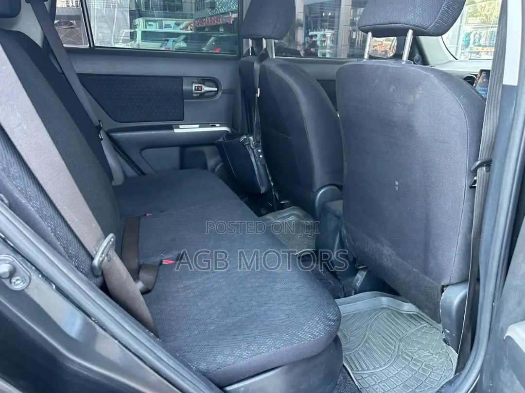 Toyota IST 2005 Black