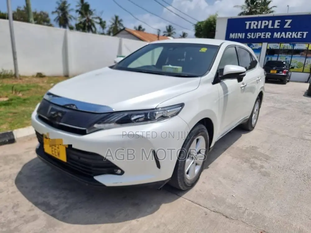 Toyota Harrier 2.0 2017 White