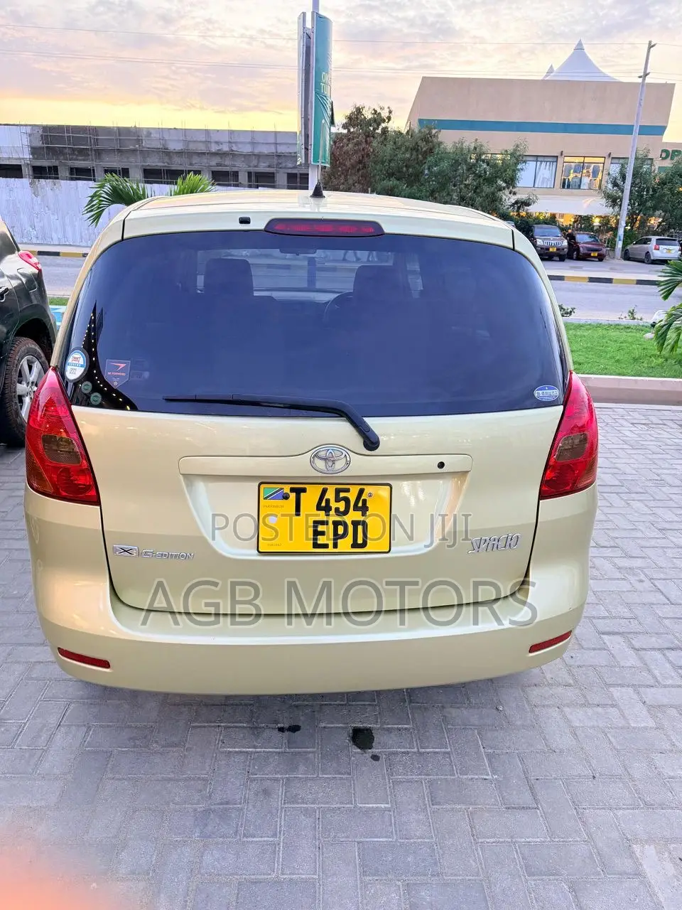 Toyota Corolla Spacio 1.5 X 2001 Gold