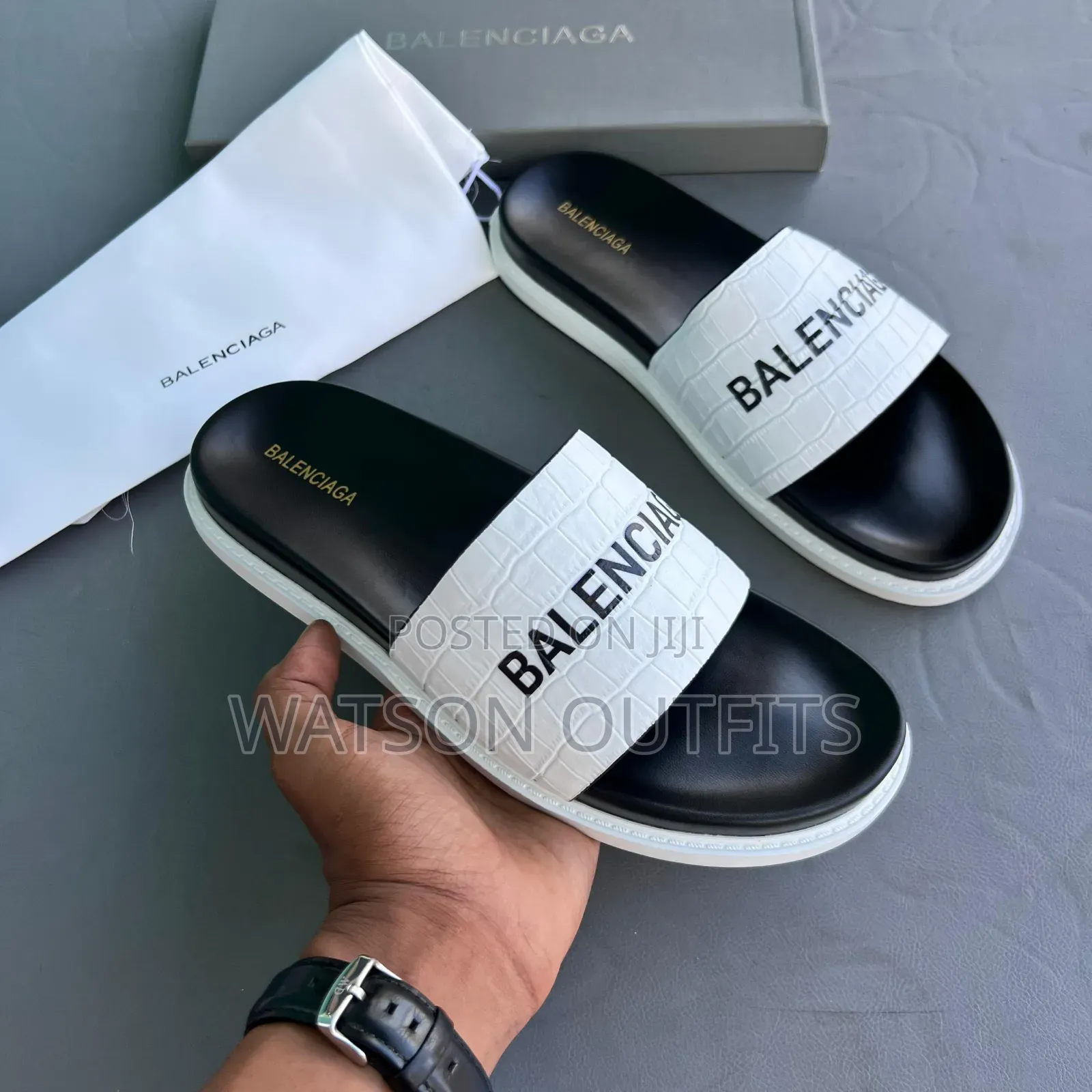 Sendo or Men's Leather Sandals Balenciaga Branded