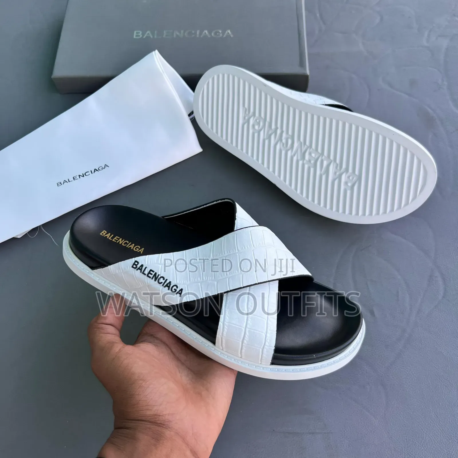 Sendo or Men's Leather Sandals Balenciaga Branded