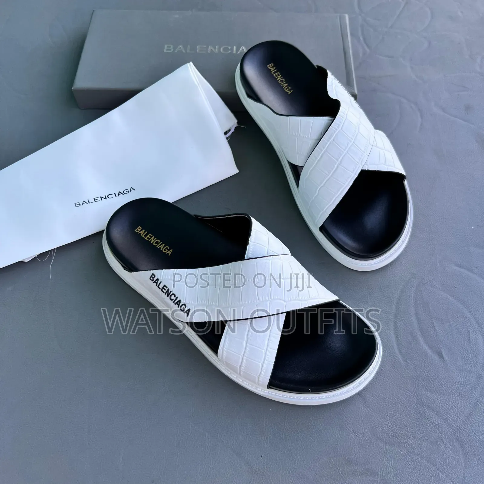 Sendo or Men's Leather Sandals Balenciaga Branded