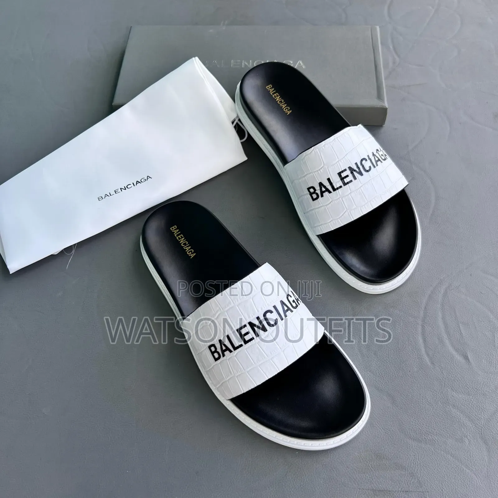 Sendo or Men's Leather Sandals Balenciaga Branded