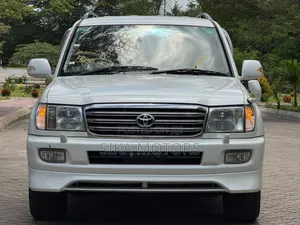 Toyota Land Cruiser 100 4.2 TD 2004 White