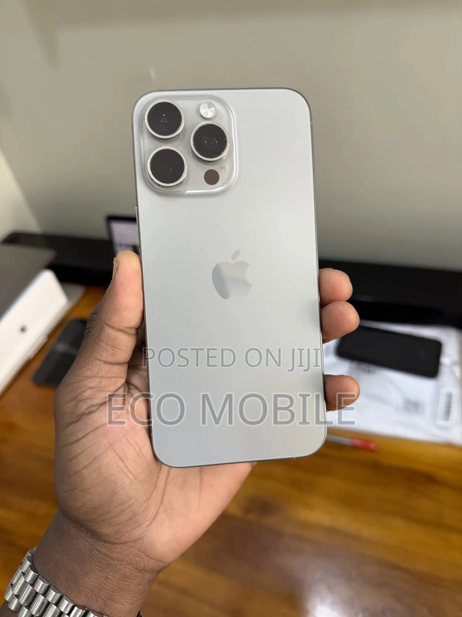 Apple iPhone 15 Pro Max 256 GB Silver