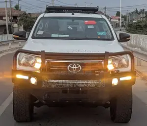 Toyota Hilux Revo Double Cab Deisel 2.8 AWD 2018 White