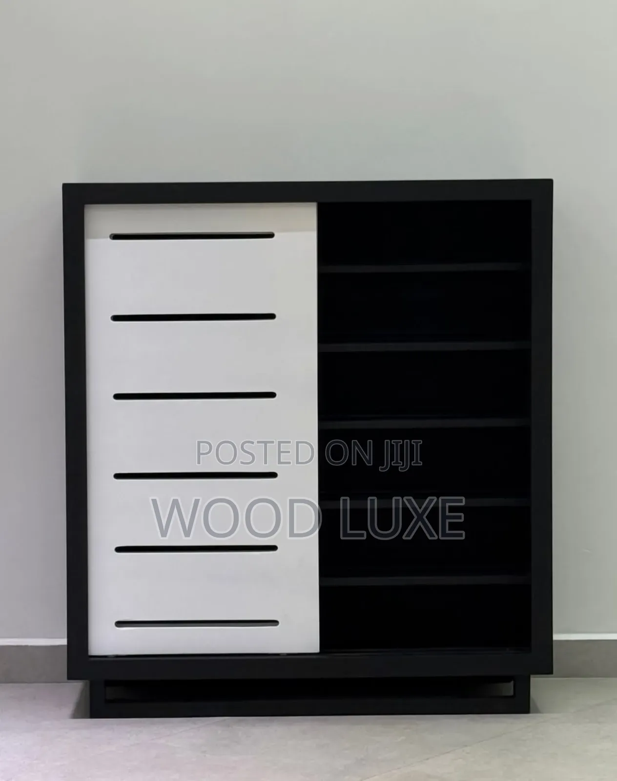 Shoerack Woodluxe