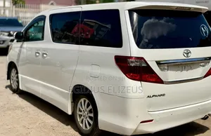 Toyota Alphard 2010 White
