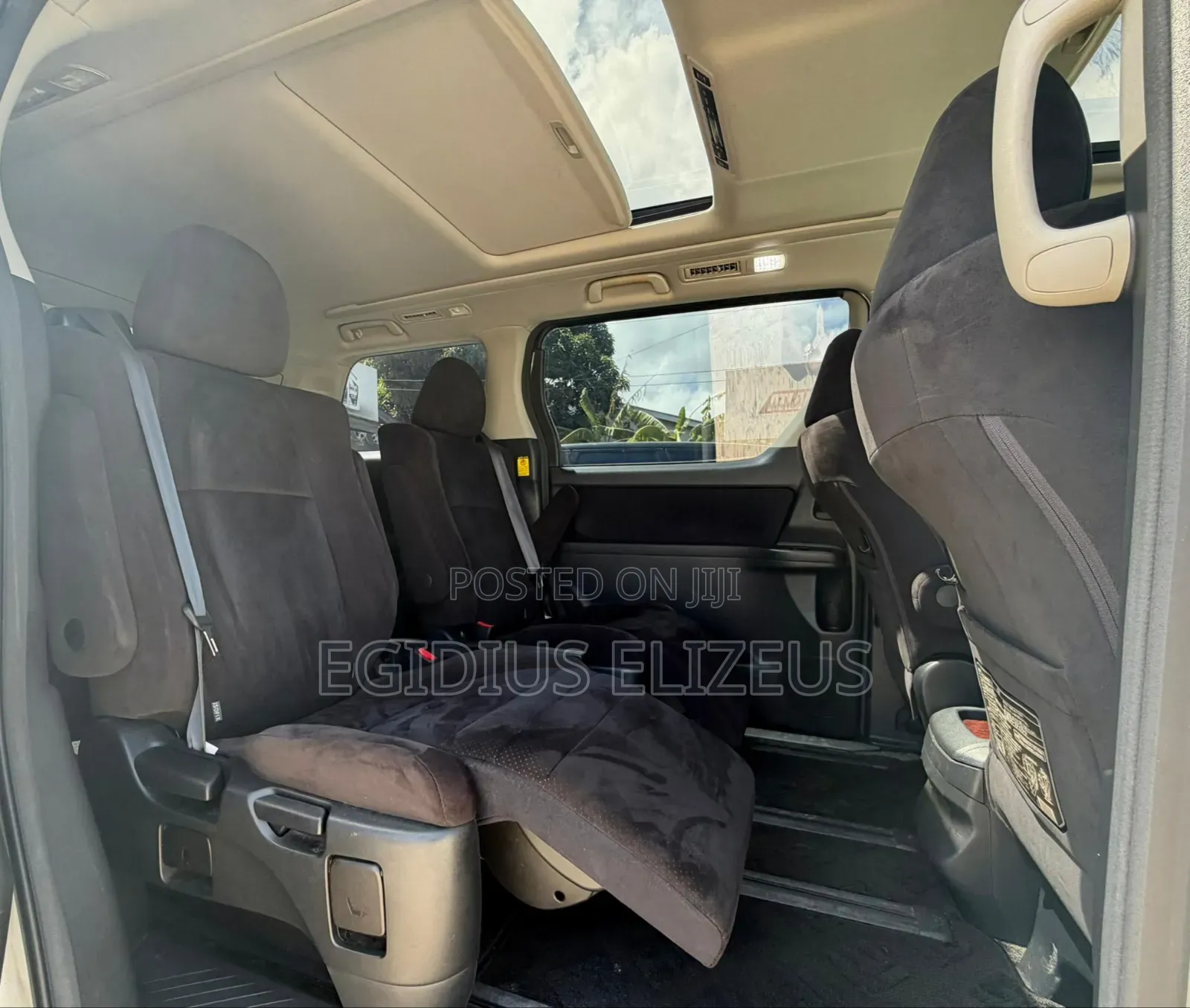 Toyota Alphard 2010 White