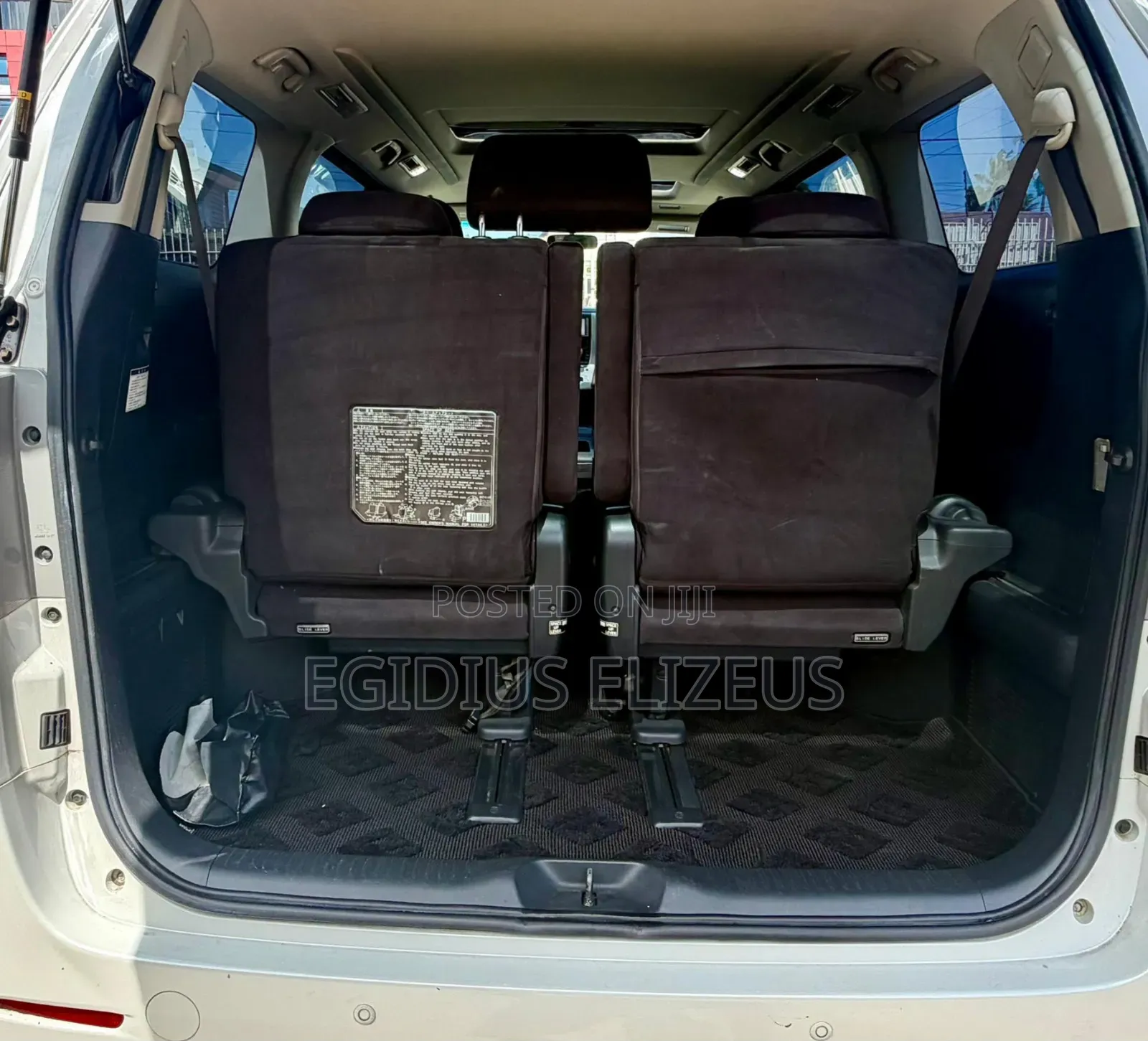 Toyota Alphard 2010 White