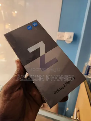New Samsung Galaxy Z Flip3 5G 256 GB Black