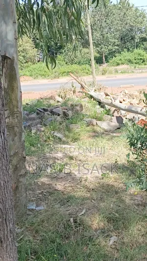 Plot for Sale 1050 Square Meters