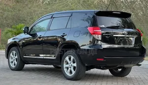 Toyota Vanguard 2010 Black