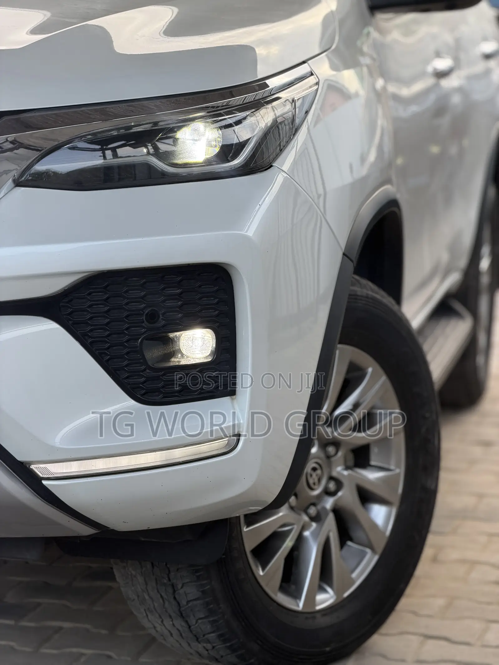 Toyota Fortuner 2.8 D AWD 2022 White
