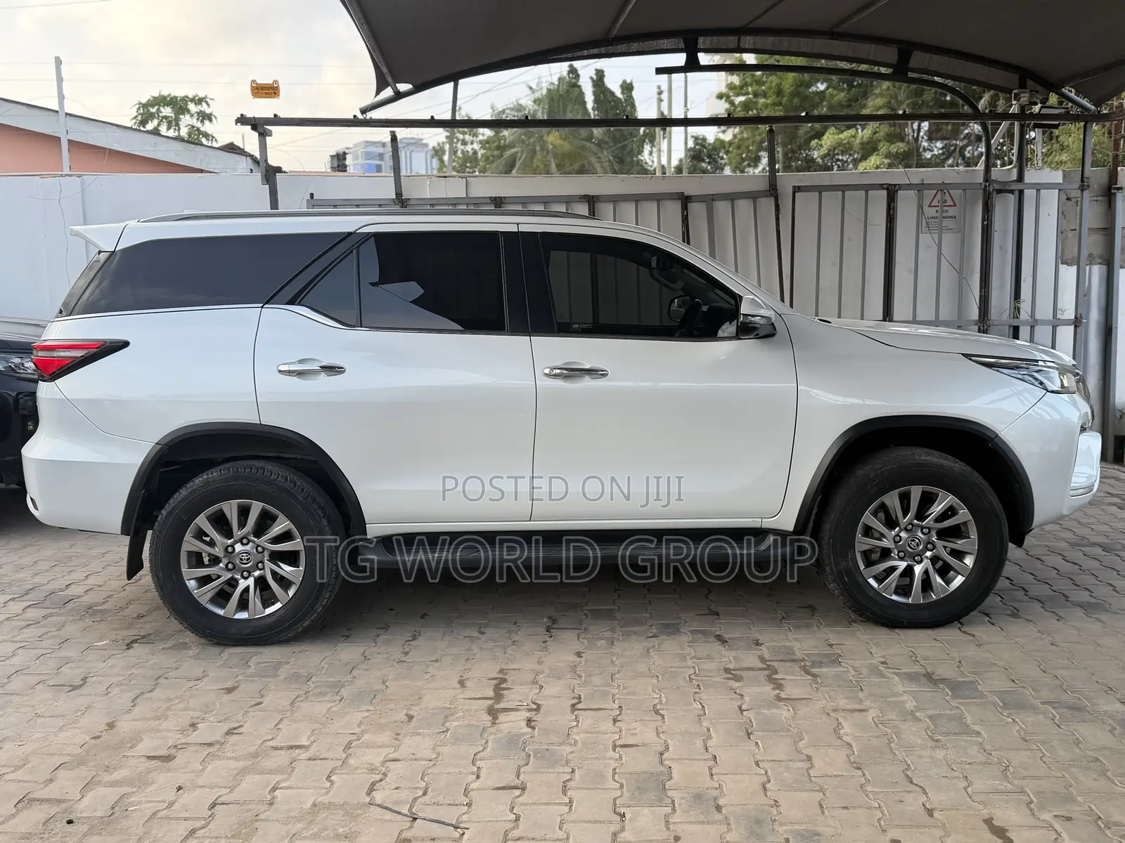Toyota Fortuner 2.8 D AWD 2022 White