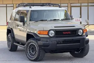 Toyota FJ Cruiser 2013 Beige