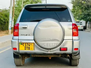 Toyota RAV4 2005 Silver