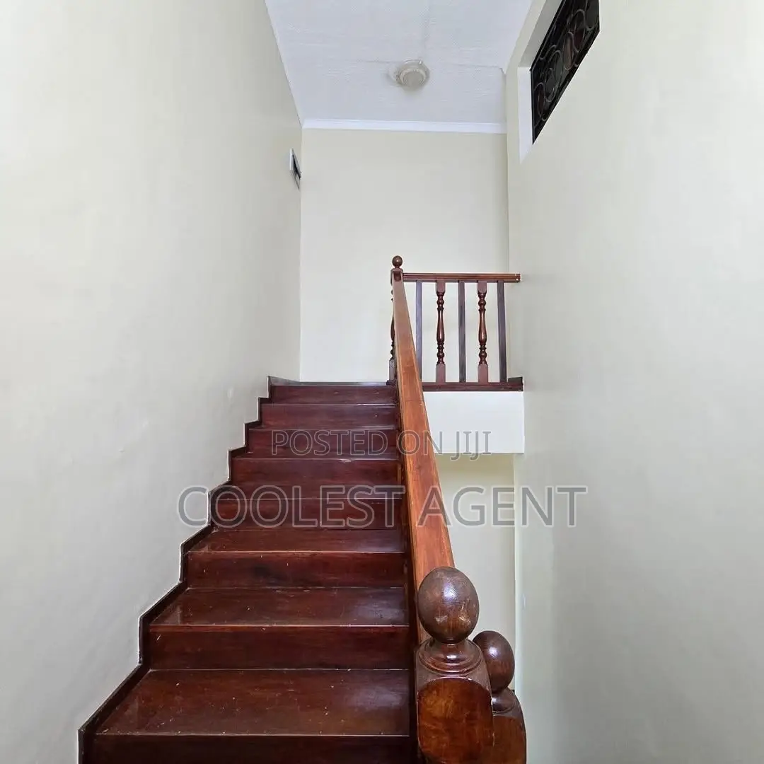 Furnished 3bdrm Villa in Coolest Estate, Masaki for rent