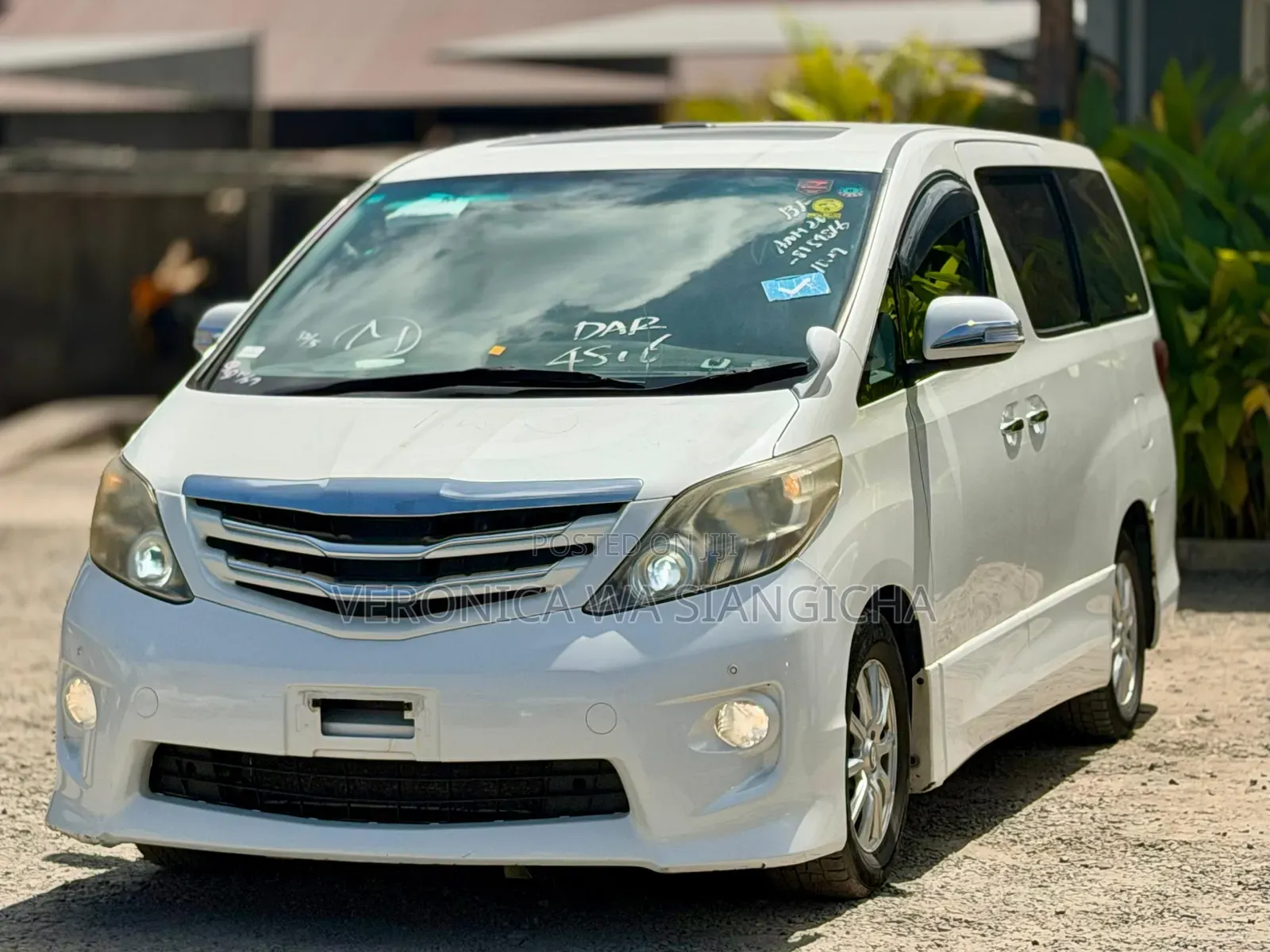 Toyota Alphard 2010 White