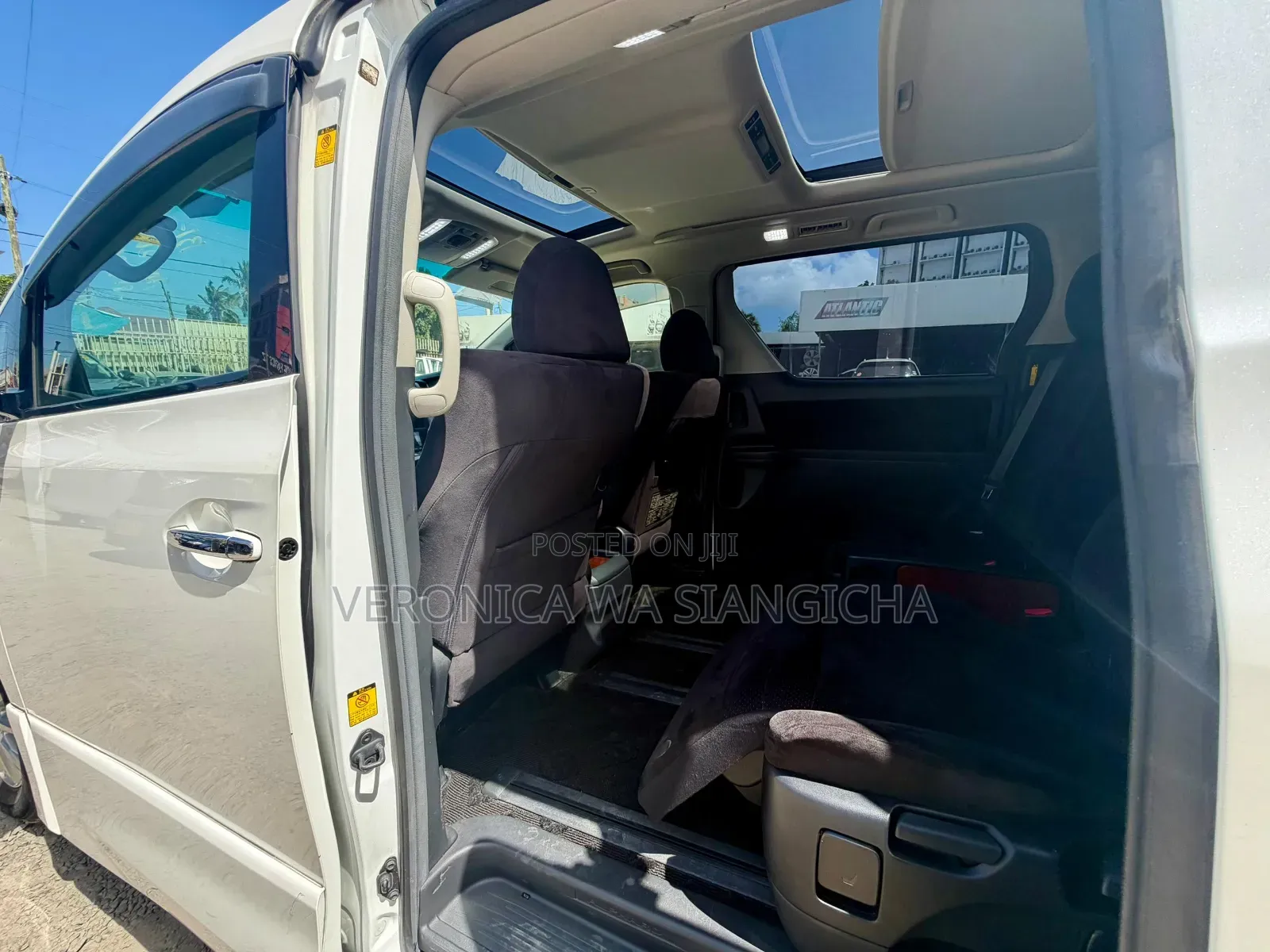 Toyota Alphard 2010 White