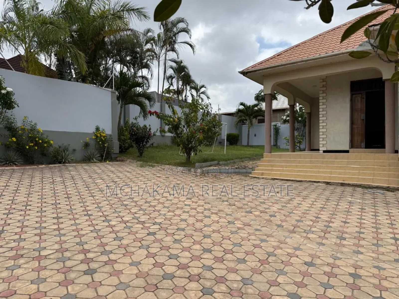 3bdrm House in Mchakama Real Estate, Mbezi Beach for sale