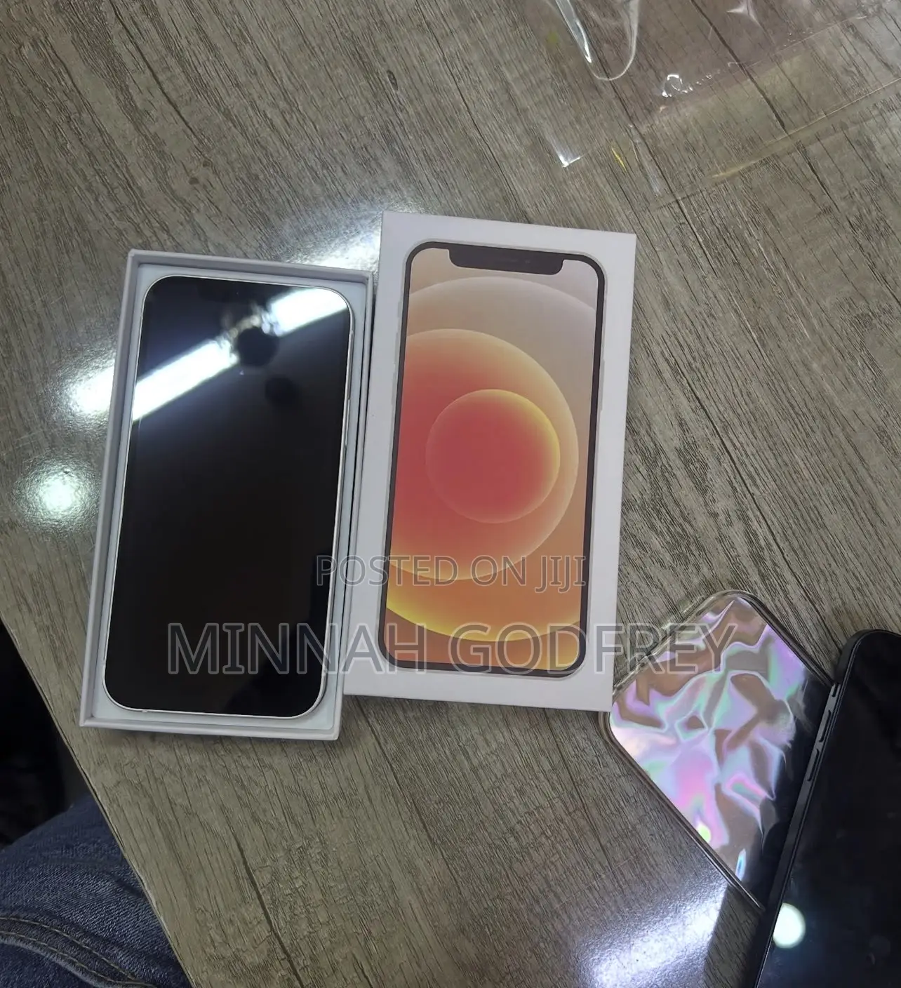 New Apple iPhone 12 64 GB White
