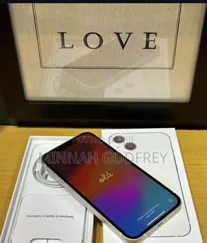 New Apple iPhone 13 128 GB White