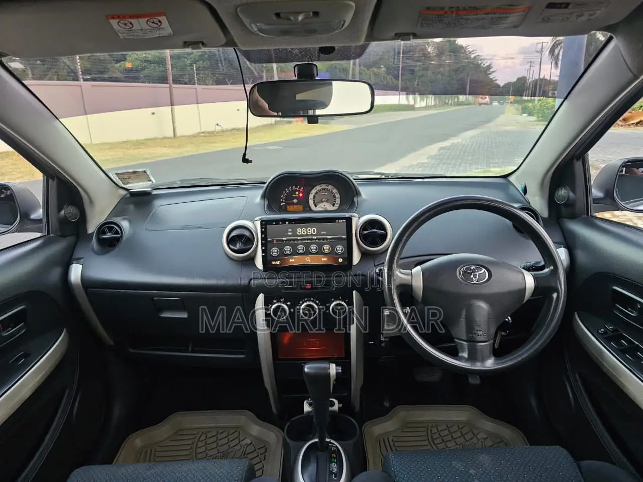 Toyota IST 2005 Silver