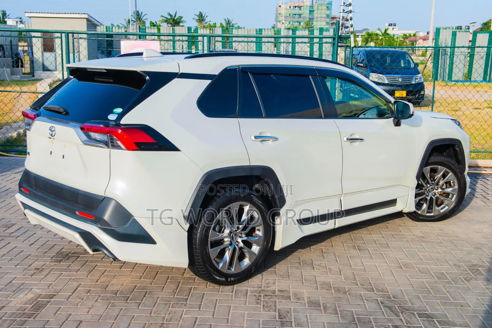 Toyota RAV4 2020 White