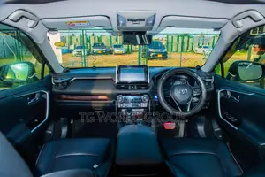 Toyota RAV4 2020 White