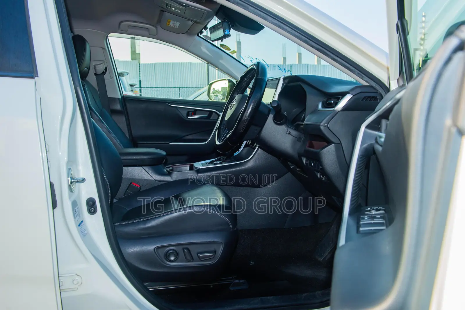 Toyota RAV4 2020 White